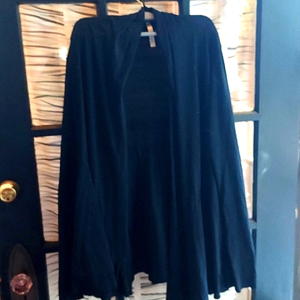 Fluxus designer brand XL Black flowy light knit cardigan